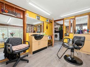 96 Lake Ave, Worcester MA 01604