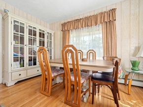 96 Lake Ave, Worcester MA 01604