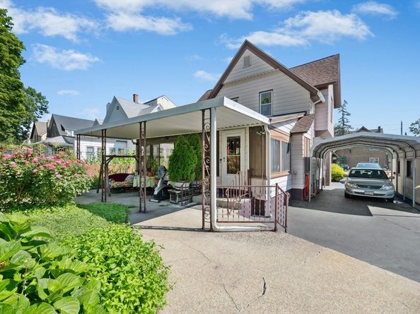96 Lake Ave, Worcester MA 01604