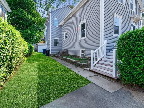 12 Planters St, Salem MA 01970