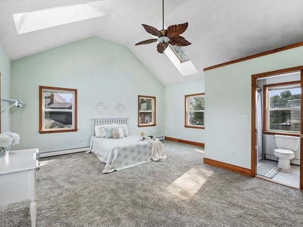12 Planters St, Salem MA 01970