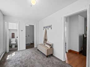 12 Planters St, Salem MA 01970