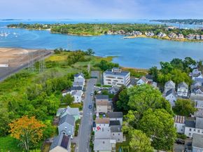 12 Planters St, Salem MA 01970