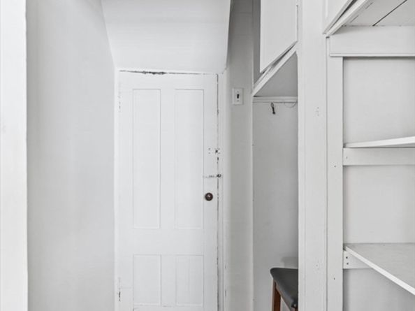 12 Planters St, Salem MA 01970