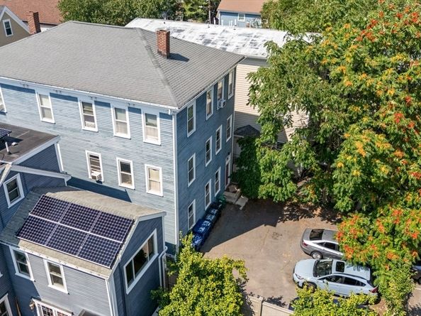 392 Norfolk St 1, Cambridge MA 02139