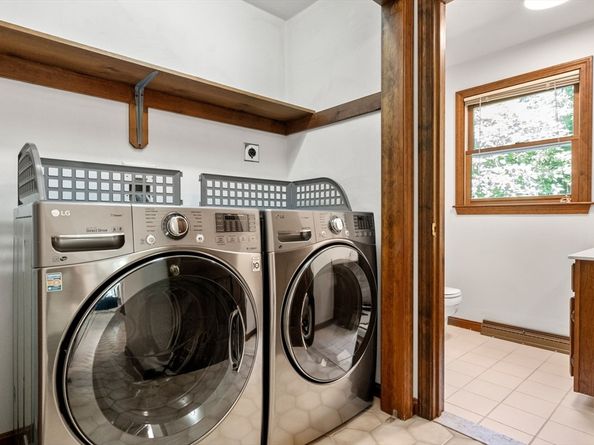 1 Maillet Dr, Acton MA 01720