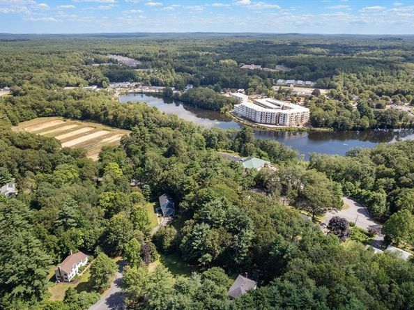 1 Maillet Dr, Acton MA 01720