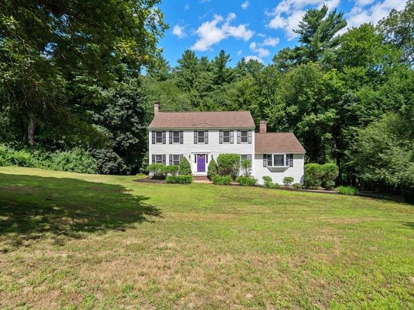 1 Maillet Dr, Acton MA 01720