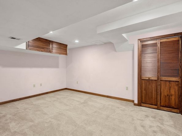 1 Maillet Dr, Acton MA 01720