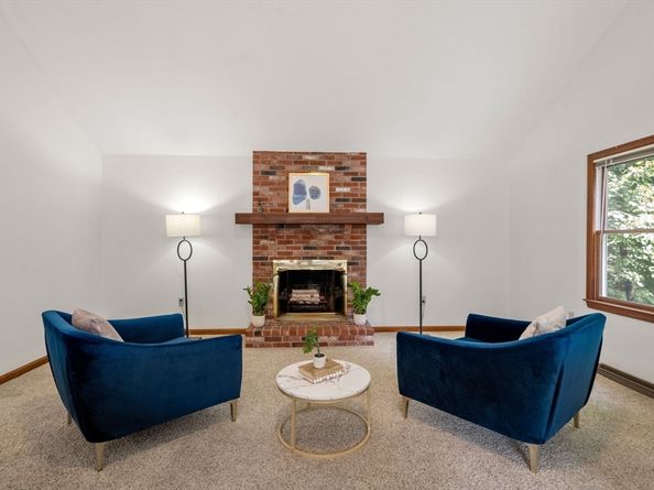 1 Maillet Dr, Acton MA 01720