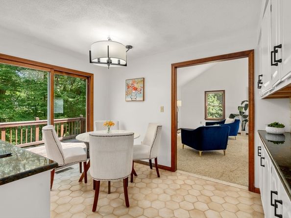 1 Maillet Dr, Acton MA 01720