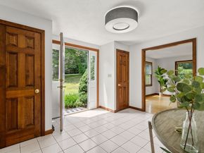 1 Maillet Dr, Acton MA 01720