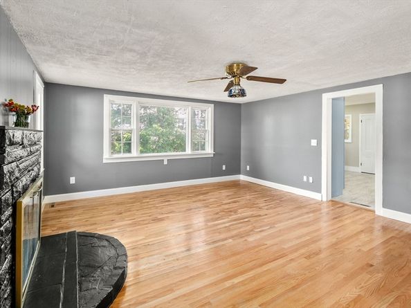 27 Page St, Avon MA 02322