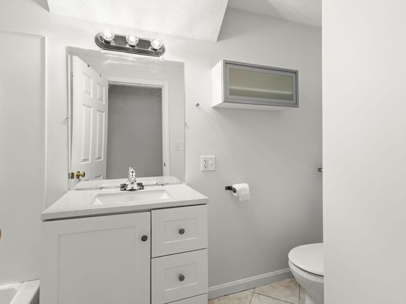 335-337 Meridian St 4, Boston MA 02128
