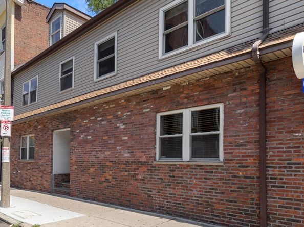 335-337 Meridian St 4, Boston MA 02128