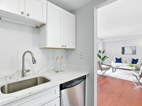 197 8th St 501, Boston MA 02129
