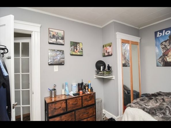 9 Crest Hill Rd, Somerville MA 02145