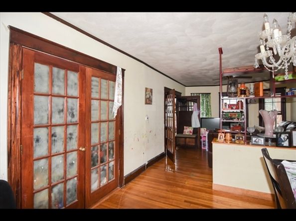 9 Crest Hill Rd, Somerville MA 02145