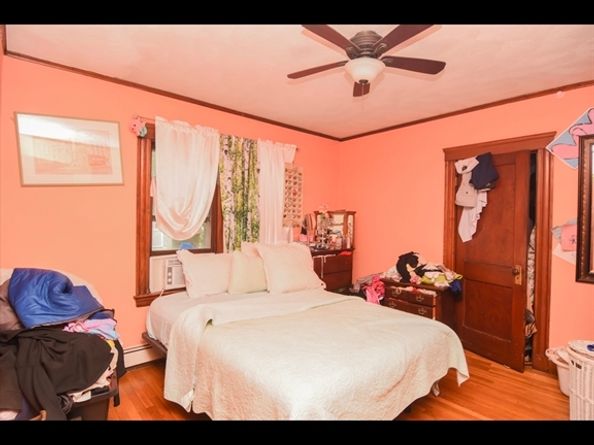 9 Crest Hill Rd, Somerville MA 02145