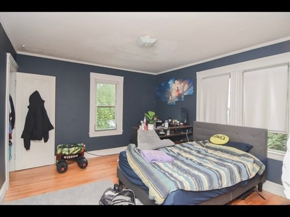 9 Crest Hill Rd, Somerville MA 02145