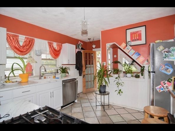 9 Crest Hill Rd, Somerville MA 02145