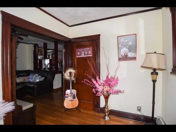9 Crest Hill Rd, Somerville MA 02145