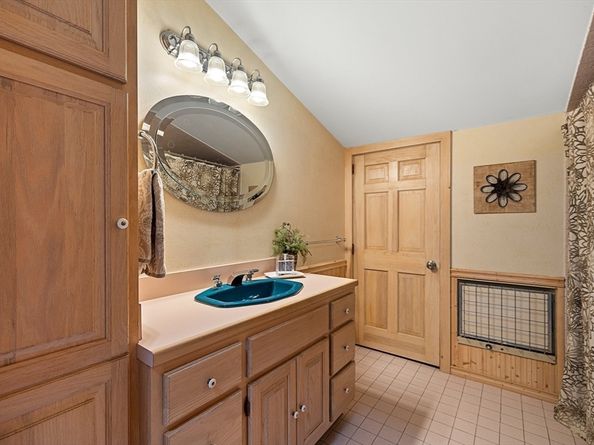 23 Shore Road, North Brookfield MA 01535