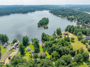 23 Shore Road, North Brookfield MA 01535