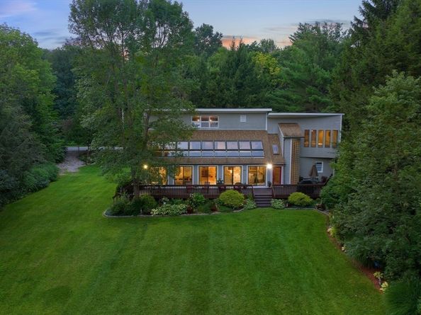 23 Shore Road, North Brookfield MA 01535