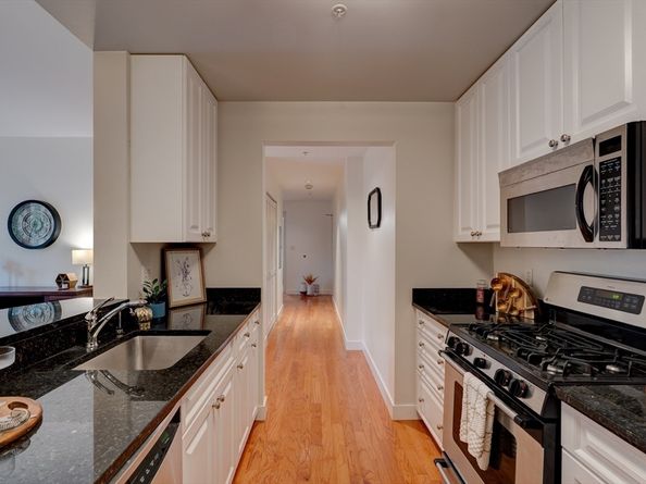 519 Harrison Ave 421D, Boston MA 02118