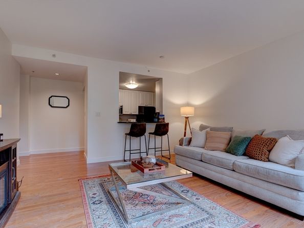 519 Harrison Ave 421D, Boston MA 02118