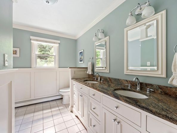 41 High Pines Dr, Kingston MA 02364