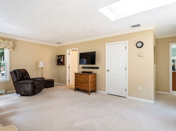 41 High Pines Dr, Kingston MA 02364