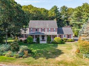 41 High Pines Dr, Kingston MA 02364