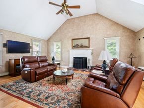 41 High Pines Dr, Kingston MA 02364