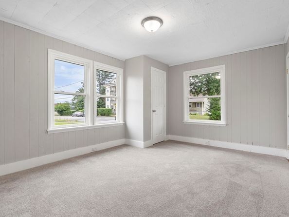 20 Glover St, Southbridge MA 01550