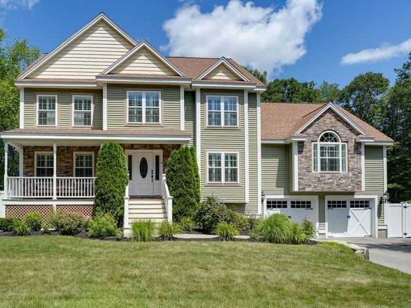 8 Laurie Ln, Burlington MA 01803