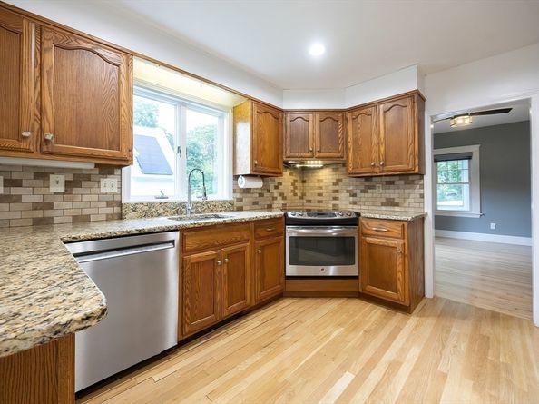 36 Park Street, Auburn MA 01501