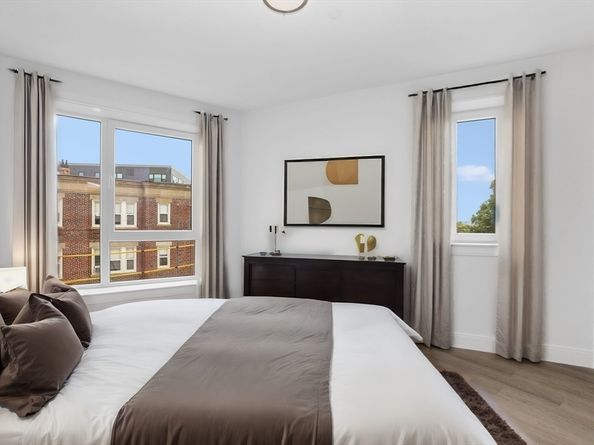 64 Alpine St 104, Boston MA 02119