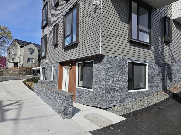 64 Alpine St 104, Boston MA 02119