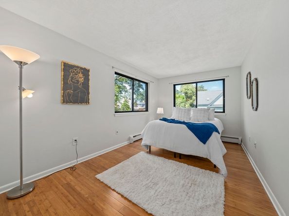 935 Washington St (Rear Facing) 11, Newton MA 02460