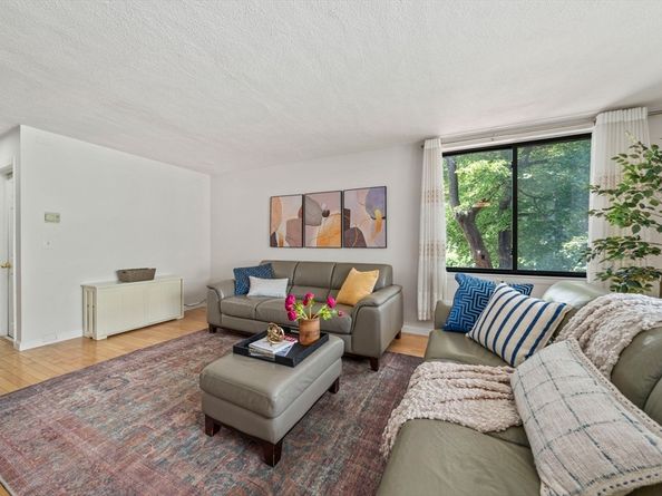 935 Washington St (Rear Facing) 11, Newton MA 02460