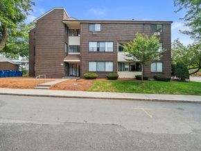 935 Washington St (Rear Facing) 11, Newton MA 02460