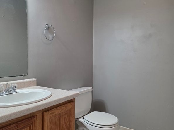 23 Fenton Dr, Worcester MA 01602