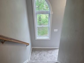 23 Fenton Dr, Worcester MA 01602