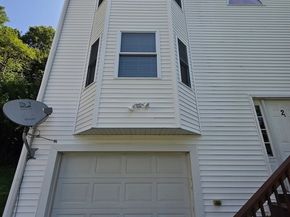 23 Fenton Dr, Worcester MA 01602