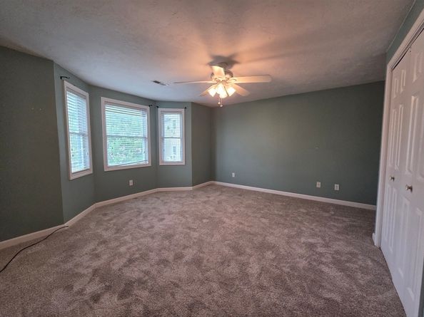 23 Fenton Dr, Worcester MA 01602