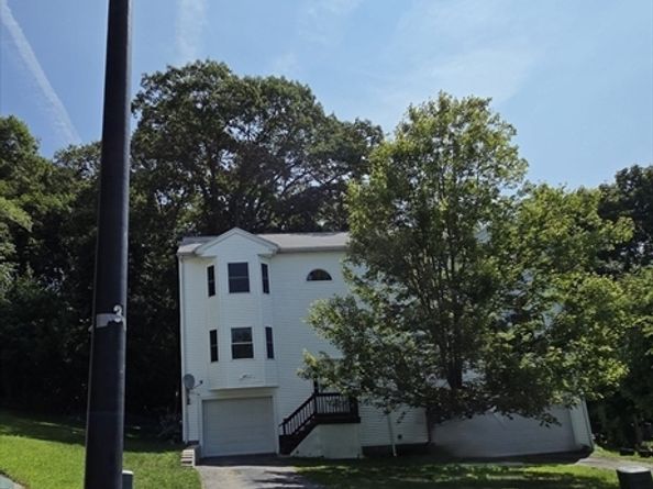23 Fenton Dr, Worcester MA 01602