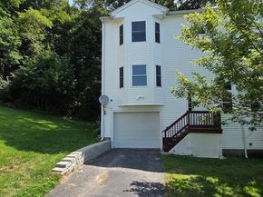 23 Fenton Dr, Worcester MA 01602
