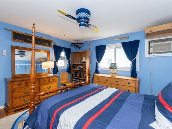 25 Charles St, Winthrop MA 02152